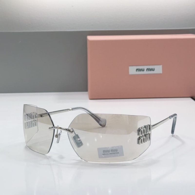 MIU MIU